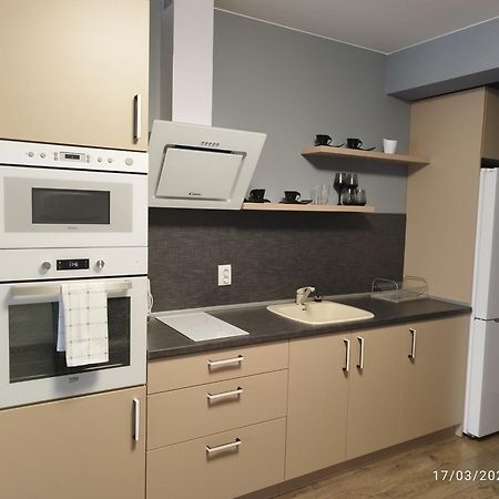 Luxury Suites 3 카를로보 외부 사진