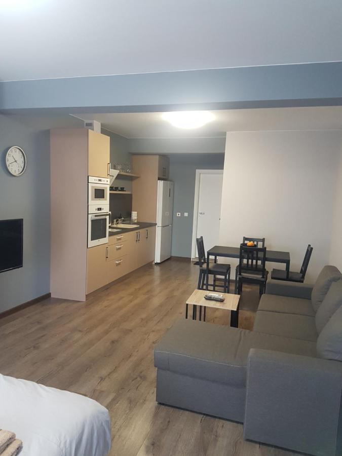 Luxury Suites 3 카를로보 외부 사진